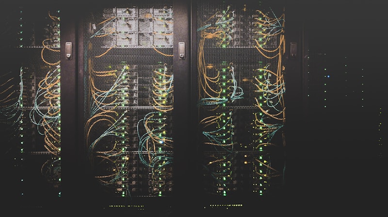 Connected software architecture and cloud digital platforms